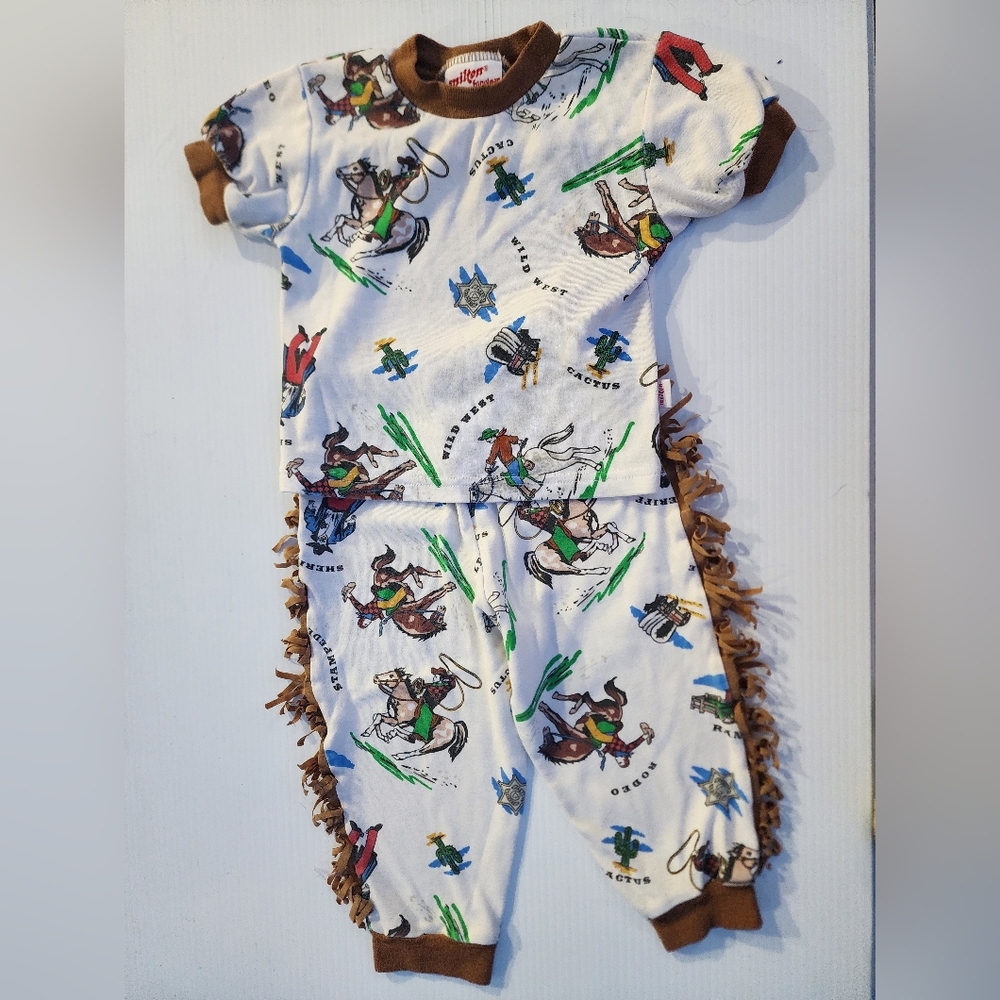 Vintage Milton Funwear Cowboy Outfit, Wild West Pajamas - Picture 5 of 6